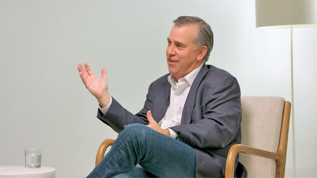 见见一位从遭拒中走出来、获得 CEO 职位的销售主管